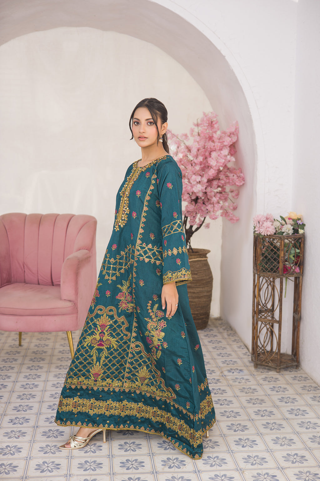 Festive EMB Silk - Sultana - ES 05