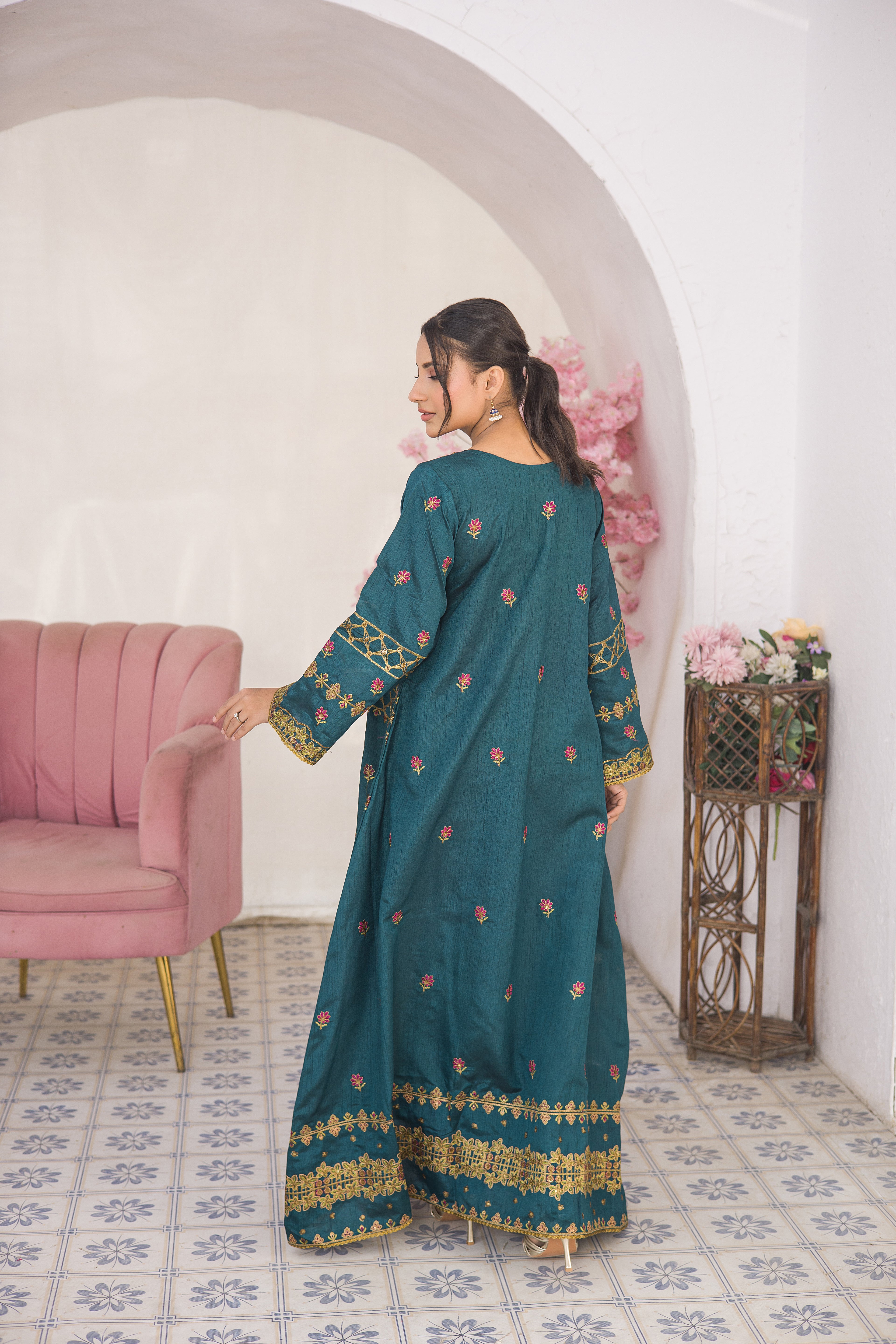 Festive EMB Silk - Sultana - ES 05