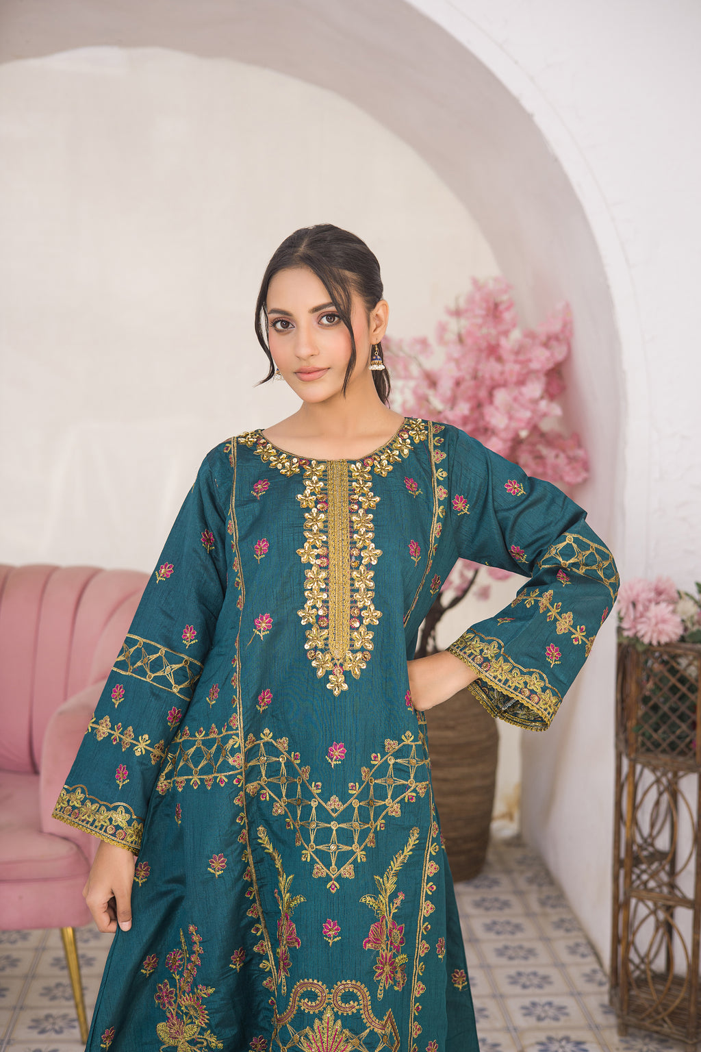 Festive EMB Silk - Sultana - ES 05