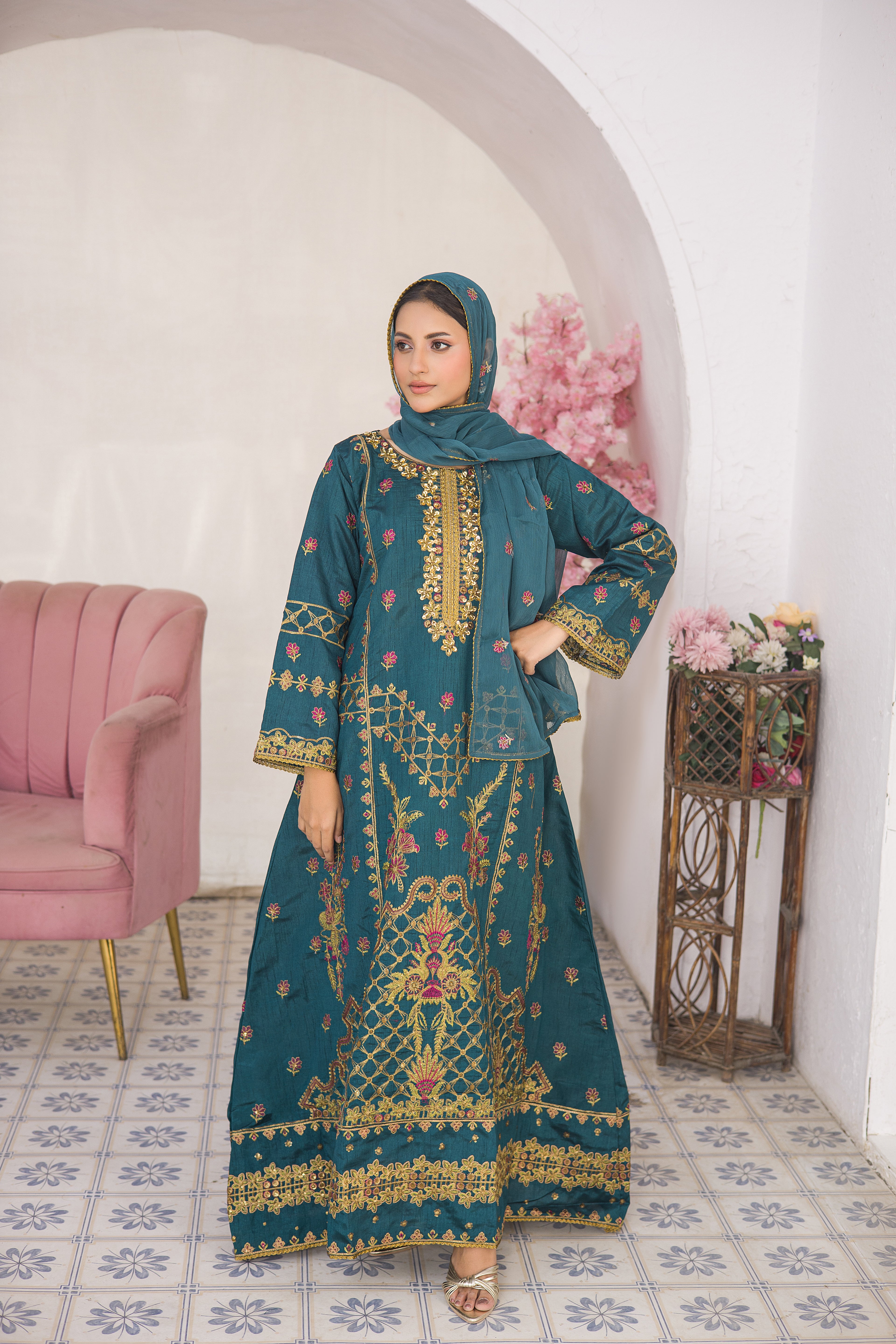 Festive EMB Silk - Sultana - ES 05
