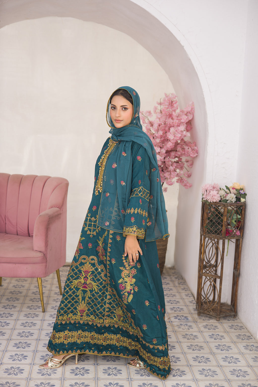 Festive EMB Silk - Sultana - ES 05