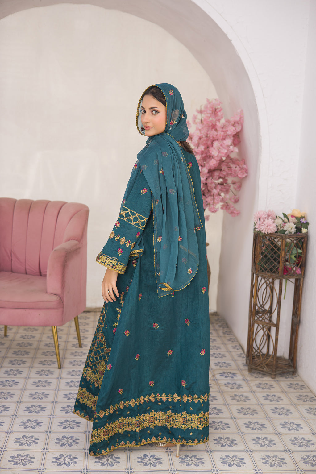 Festive EMB Silk - Sultana - ES 05