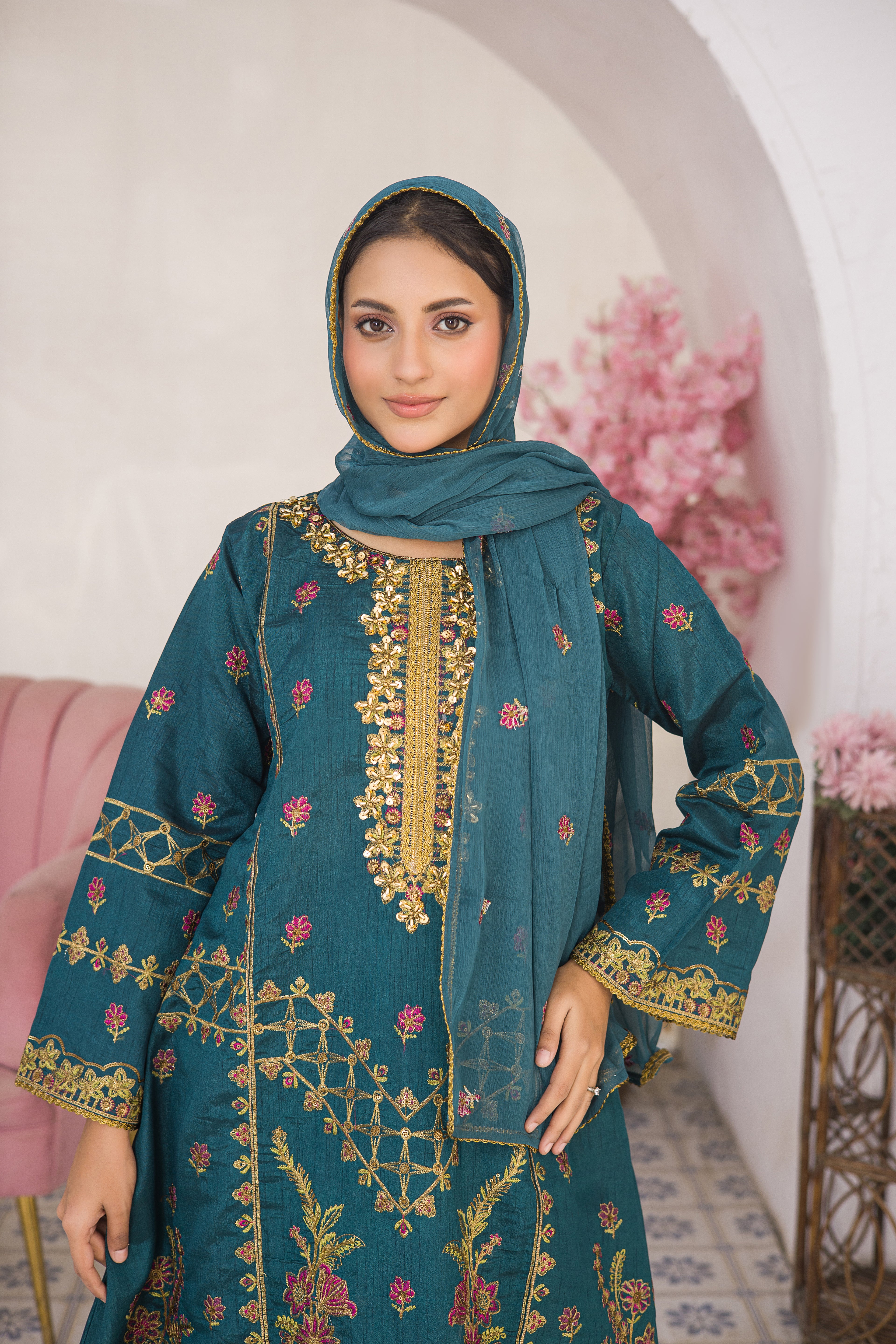 Festive EMB Silk - Sultana - ES 05