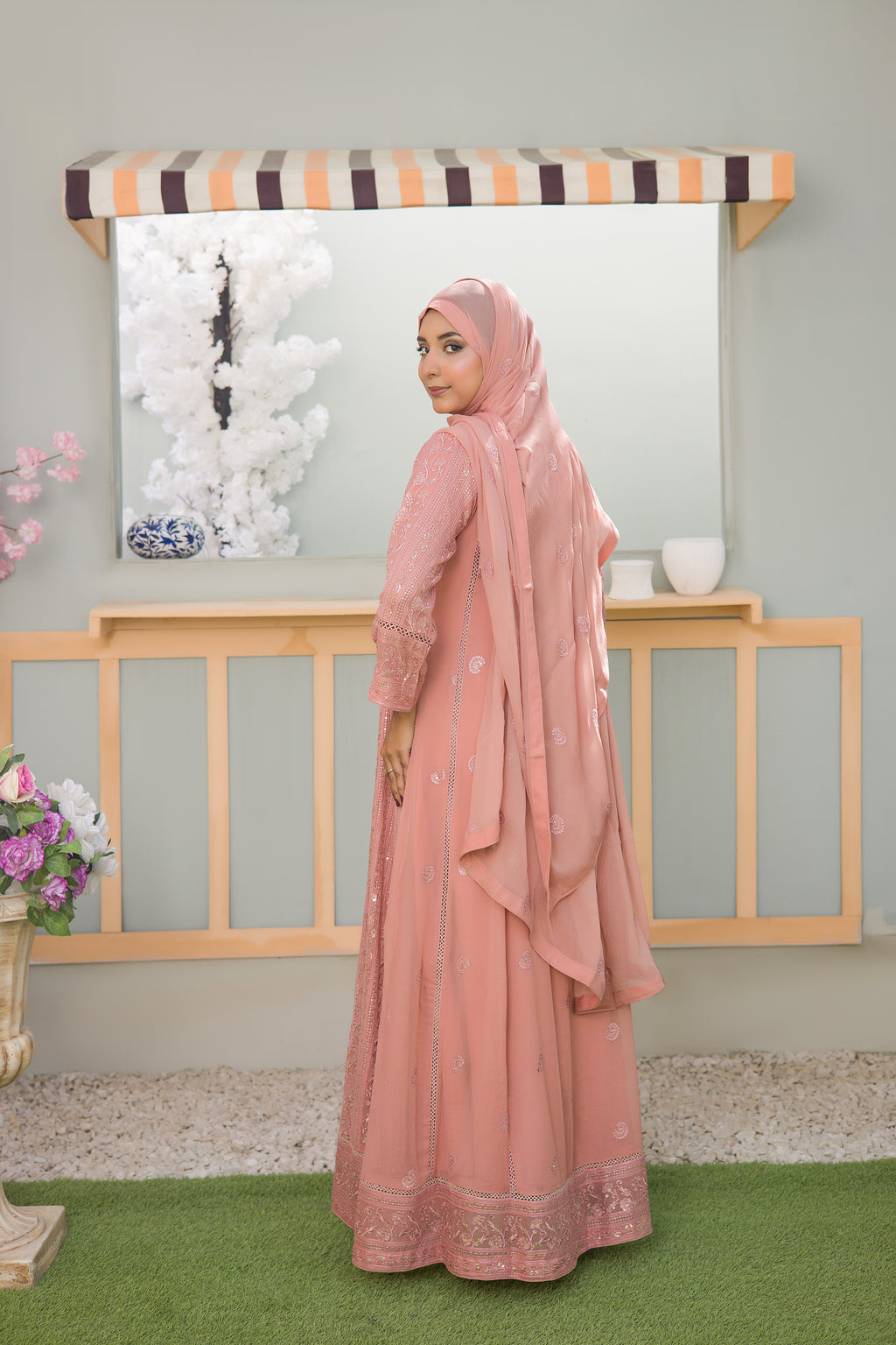 Festive Chiffon - Sultana - EC 01